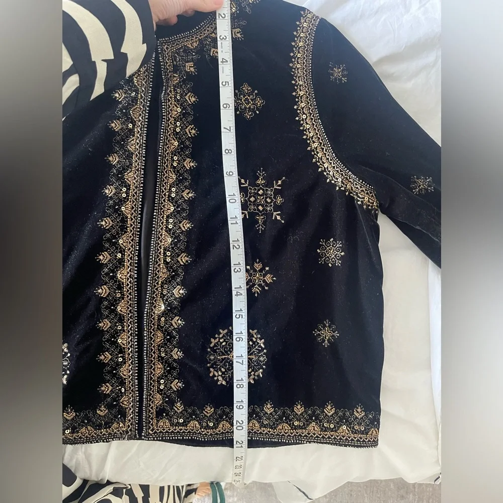 Zara Black Velvet Blazer with Gold Embellishments - Picture 5 of 7